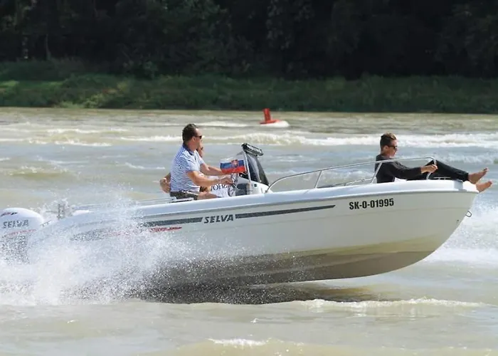 アパート Hausboat 