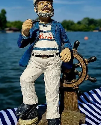 アパート Hausboat 